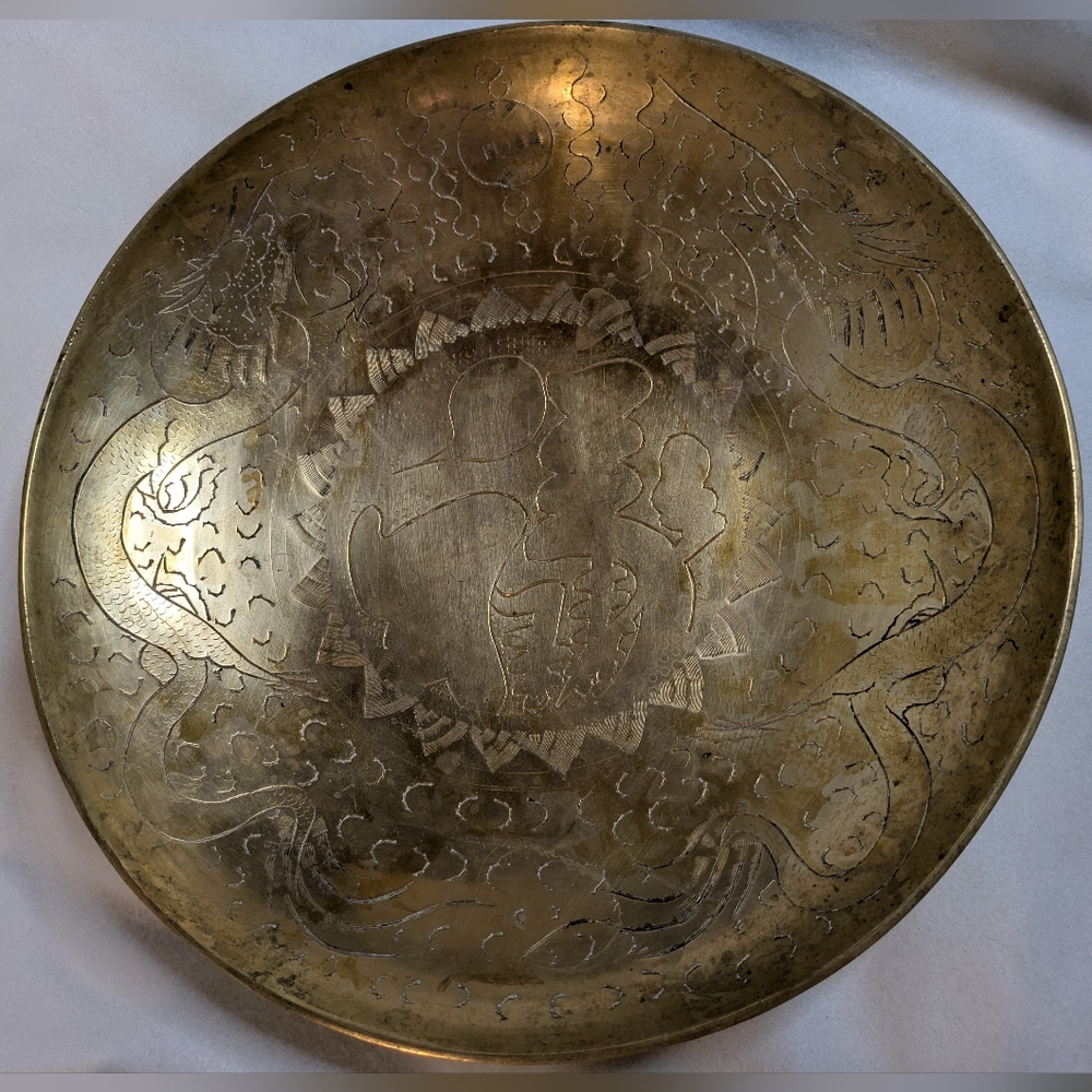 Vintage Antique Chinese Brass Bowl Dragon 20cm Engraved  Gold Decorative Plate